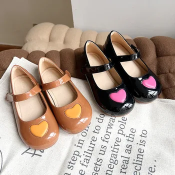 Meninas Princesa Sapato Coreano Primavera, Outono Amor De Couro De Patente Dedo Do Pé Redondo Bonito Sapatos De Couro Meninas Macio, Sola Anti Derrapante Moda De Sapato