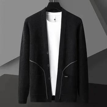 High-end de moda masculina de casaquinho de malha de 2023 a Primavera e o Outono Novo Sólido coreano Bolso V-neck Sweater juventude Casaco casual
