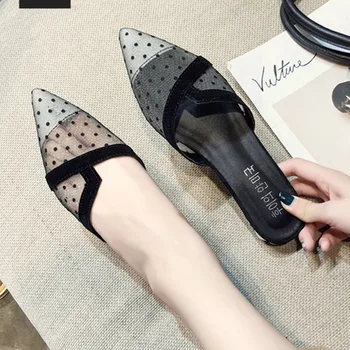 2023 Mulher Mulas de Verão Único Sapatos de Moda de Bolinhas de Malha Chinelos de quarto Sexy Apontou Toe de Salto Baixo Mulas Diário Casual Sapatos