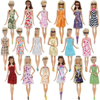 20 Item/Conjunto de Boneca, Acessórios = 10x Mix de Moda Bonito Vestido + 4x Óculos+ 6x Colares Vestido de Roupas para Barbie