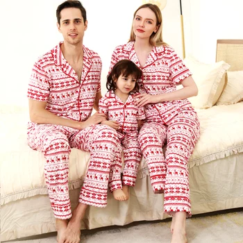 2023 Nova Família De Natal Correspondente Conjunto De Pijama De Manga Curta Tops+Calças De 2 Peças De Homewear Casual Macio Engrossar Pijamas De Família